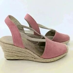 Azabu Slope and Sandals